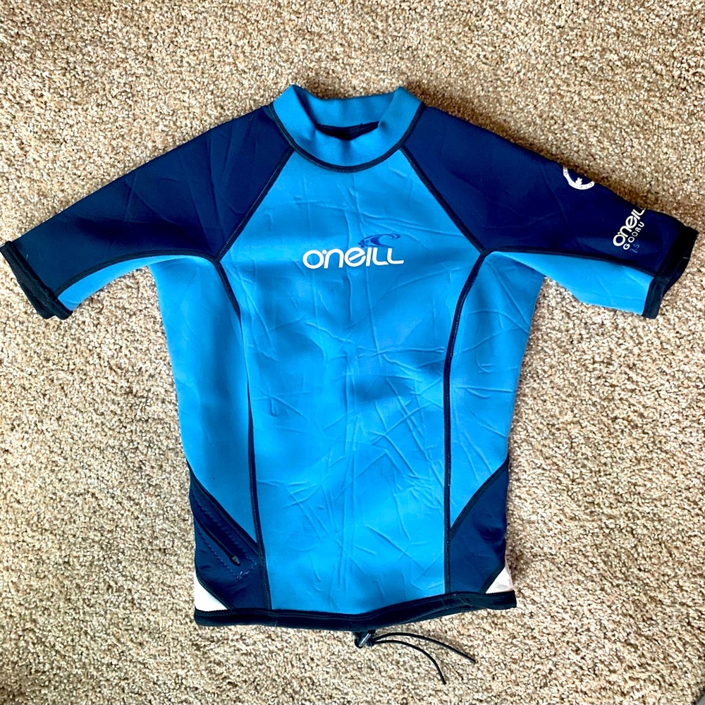 Girls’ wetsuit top